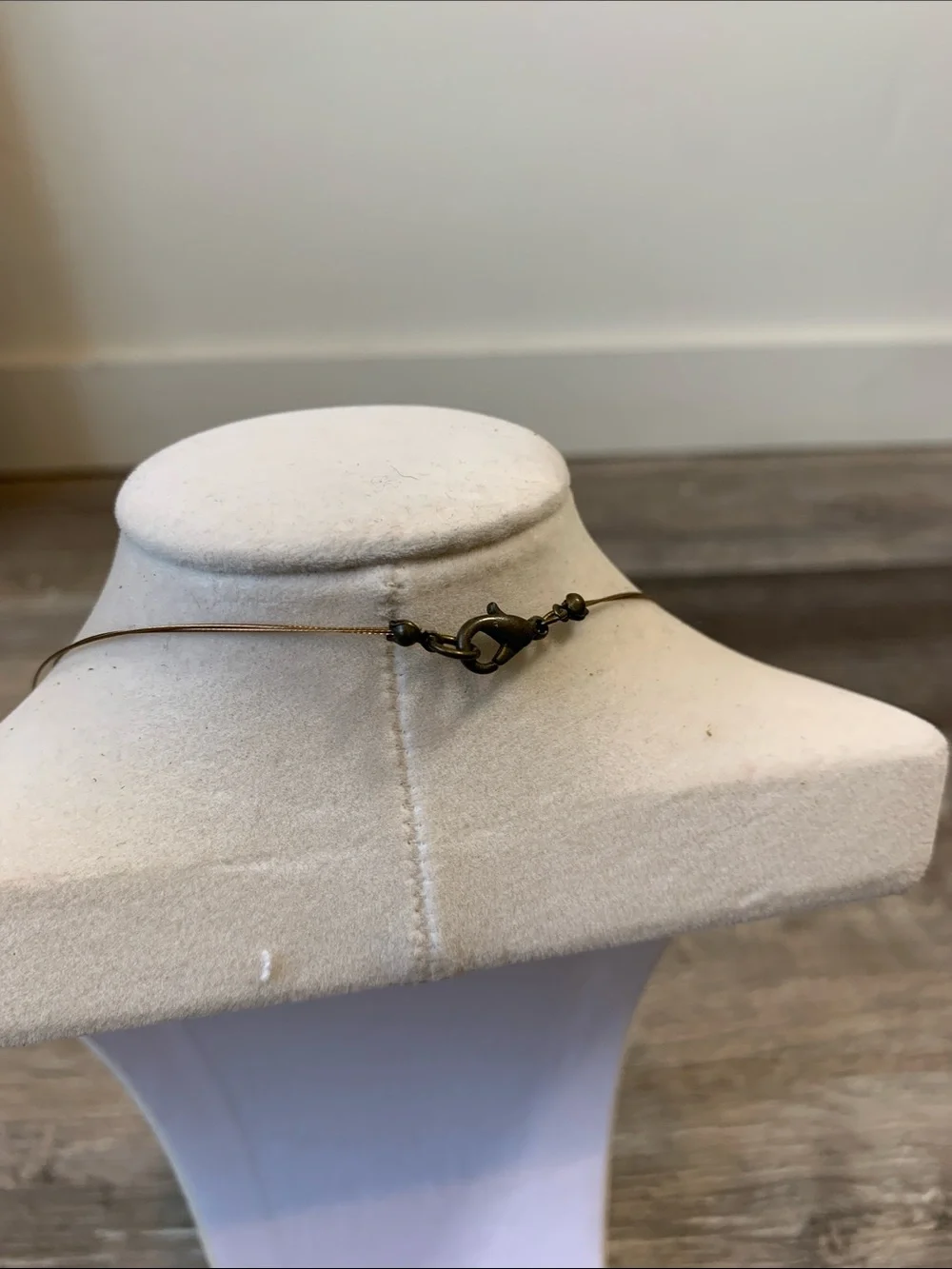 Olive Green Bead Pendant Necklace